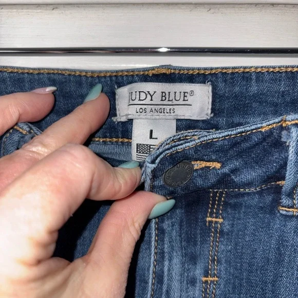 Judy Blue Bermuda Shorts JB1510 Size Large USA Denim Jean Shorts - Picture 3 of 6